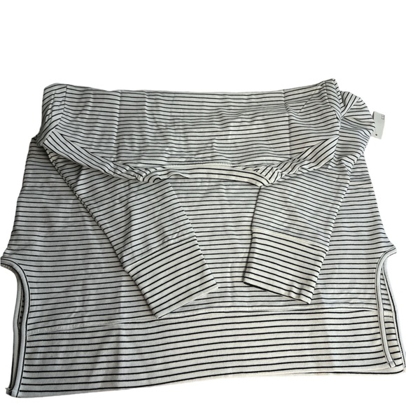 Daily Ritual Women Long-Sleeve Crewneck Striped Sweatshirt with Side Cutouts XL - Picture 5 of 9